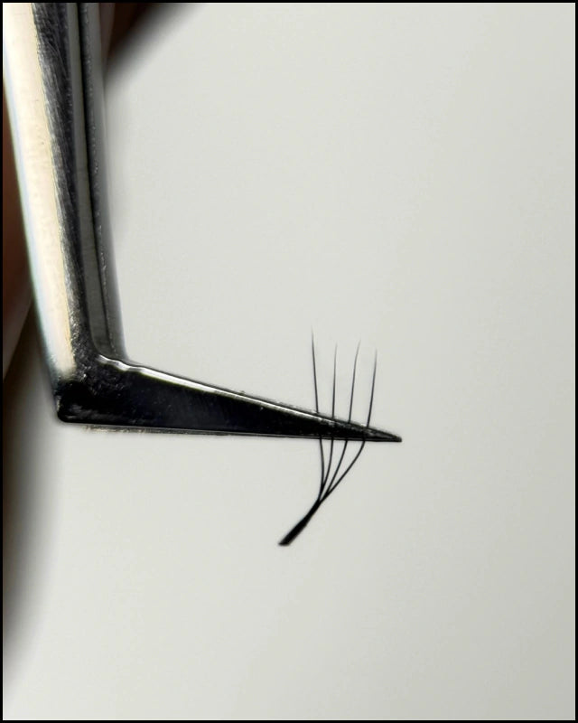 EYELINER EFFECT - U4 + Vol | B + C + L